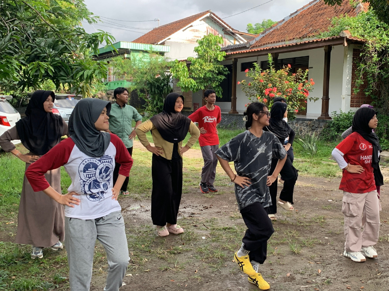 Kebiasaan Membentuk Siapa Kita